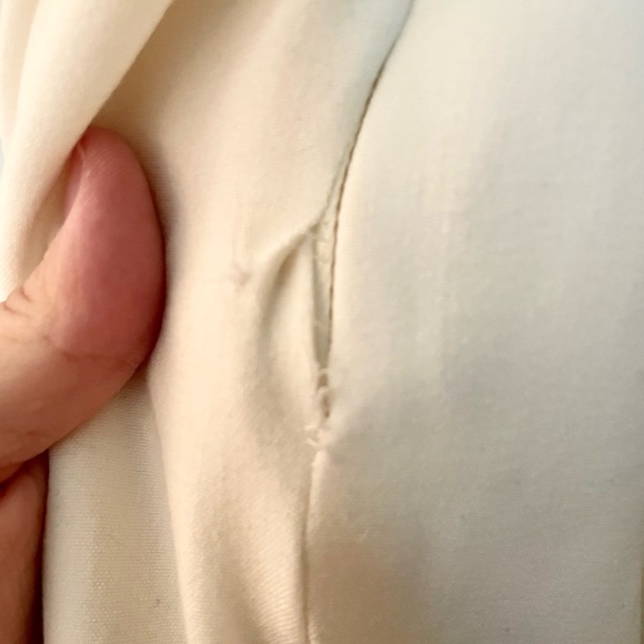 Deandri White Nosferatu Dress with Chiffon Sleeves - Picture 5 of 5